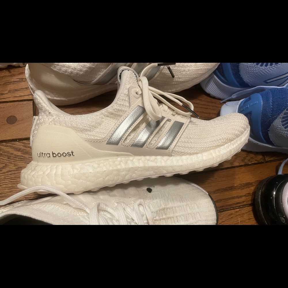Adidas tennis shoes